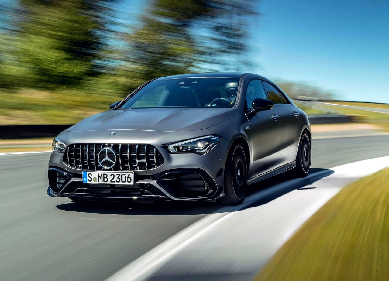 NOVO MERCEDES-AMG CLA 45 OFERECE EMOÇÕES FORTES, foto 4