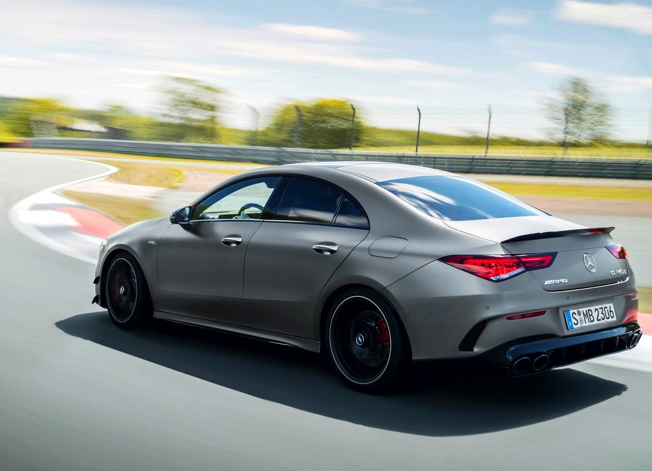 NOVO MERCEDES-AMG CLA 45 OFERECE EMOÇÕES FORTES, foto 17