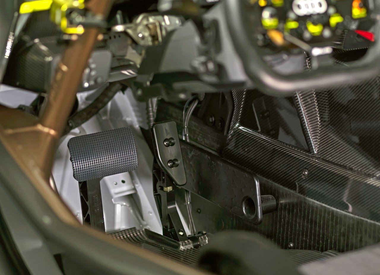 AUDI R8 LMS GT2 CHEGA PREPARADO PARA UMA NOVA CATEGORIA AUTOMOBILÍSTICA, foto 11