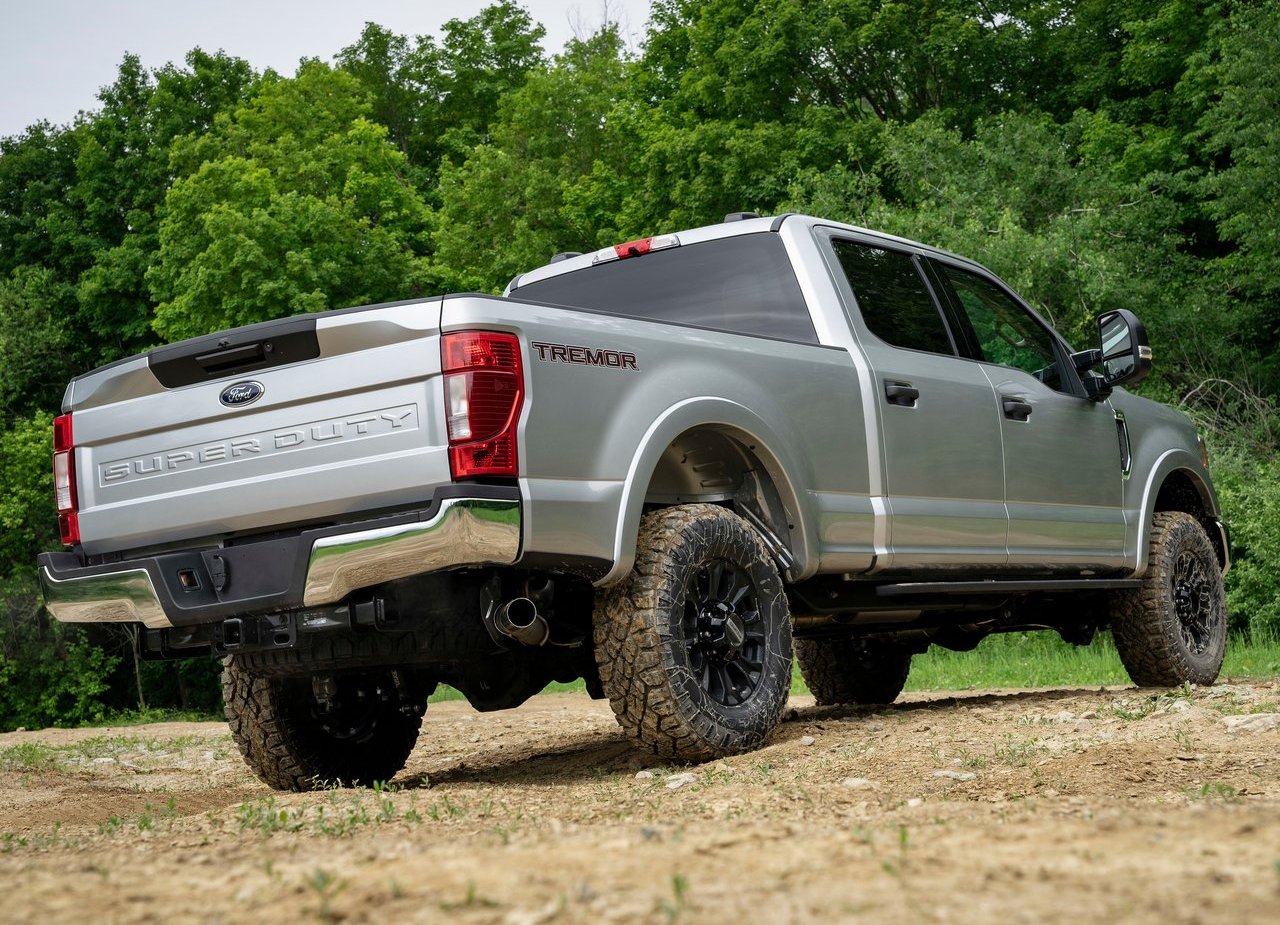 FORD F-SERIES SUPER DUTY TREMOR: COM O SEU COLOSSAL MOTOR V8 DE 7.3 LITROS NÃO TEME NADA, foto 7