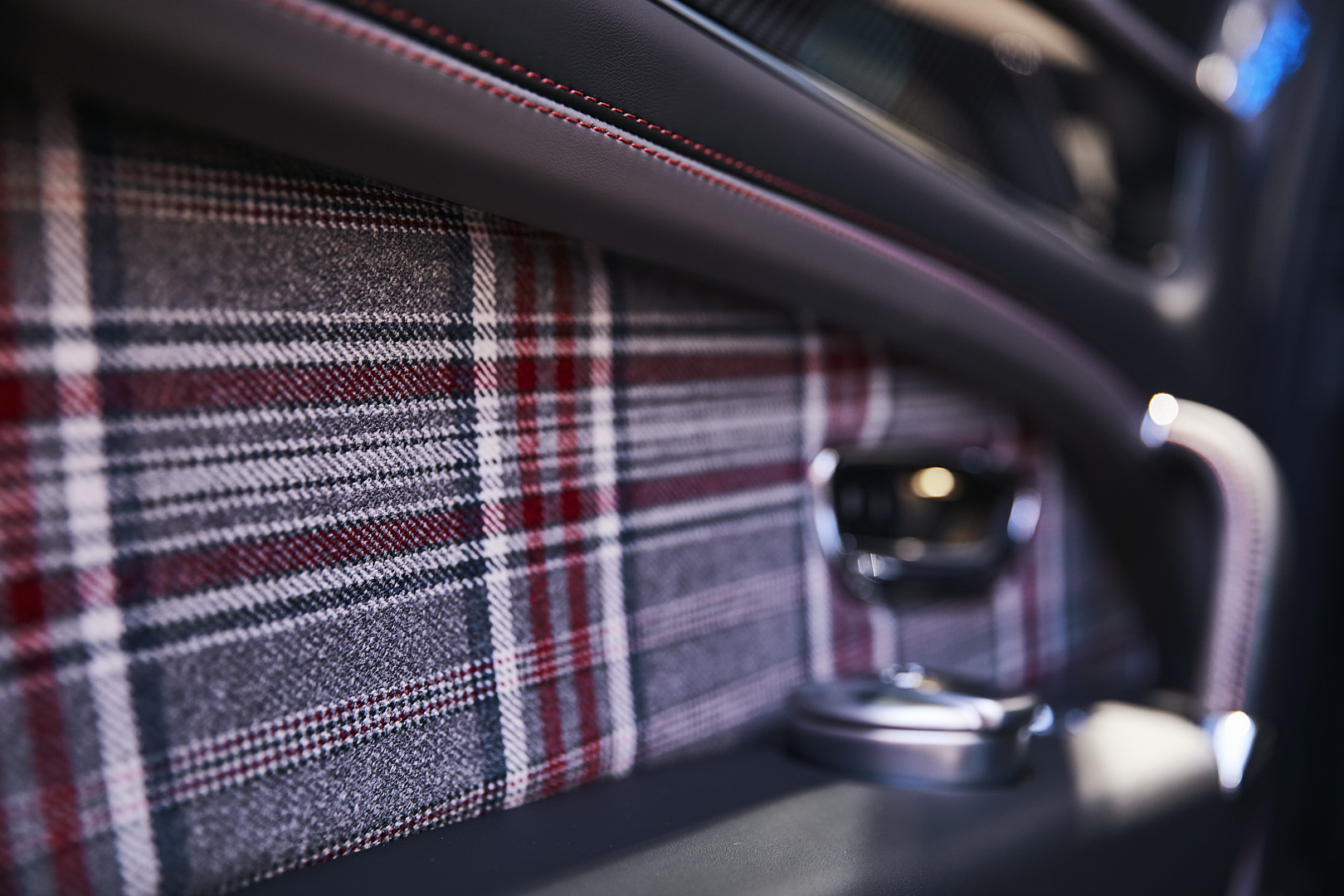 BENTLEY BENTAYGA BUSINESSMAN E SPORTSMAN: DUAS EDIÇÕES EXCLUSIVAS, foto 3
