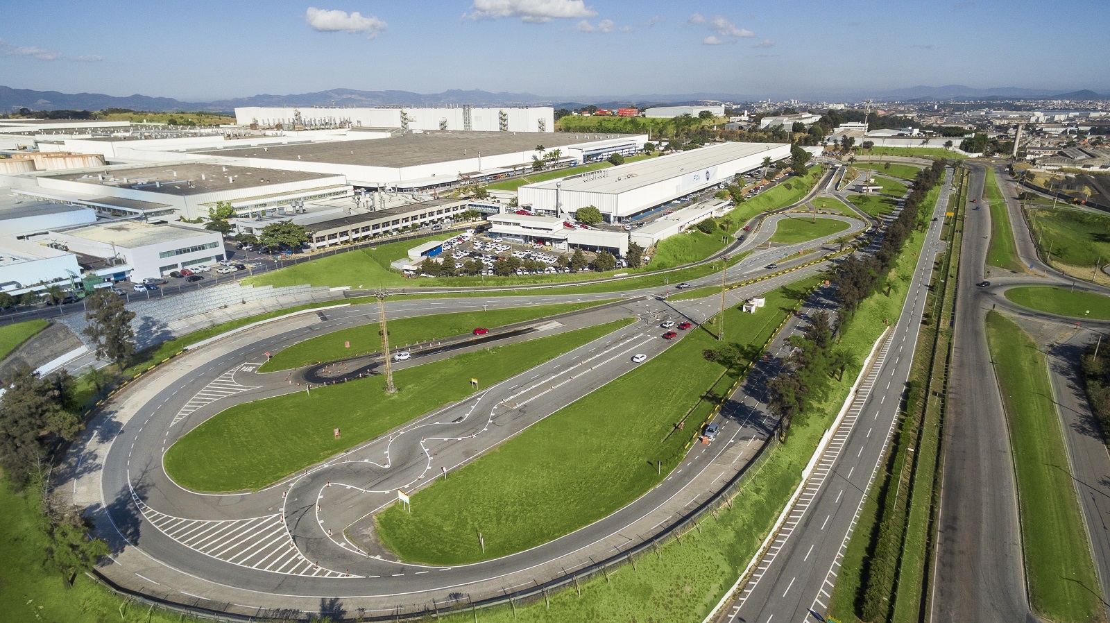 POLO AUTOMOTIVO FIAT CELEBRA 43 ANOS E MARCO DE 150 MIL UNIDADES DE FIAT ARGO PRODUZIDAS, foto 2