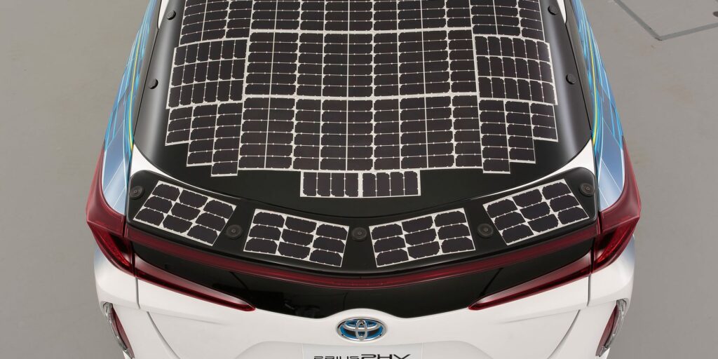 TOYOTA PRIUS QUER TORNAR-SE AINDA MAIS ECOLÓGICO COM SUA NOVA VERSÃO ALIMENTADA POR ENERGIA SOLAR, foto 7