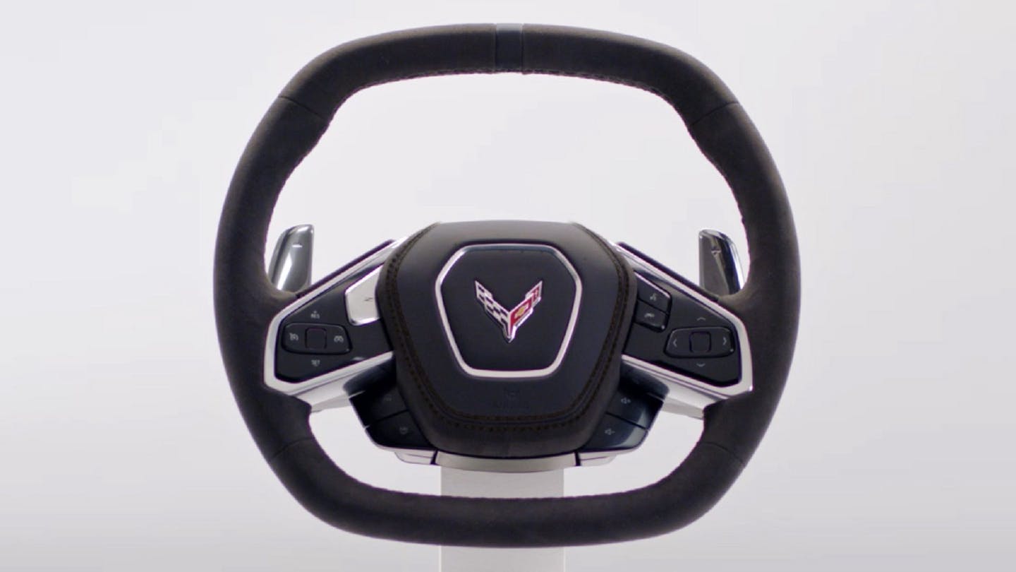 CHEVROLET REVELA O VOLANTE DO NOVO CORVETTE COMO UM ADIANTAMENTO, foto 1
