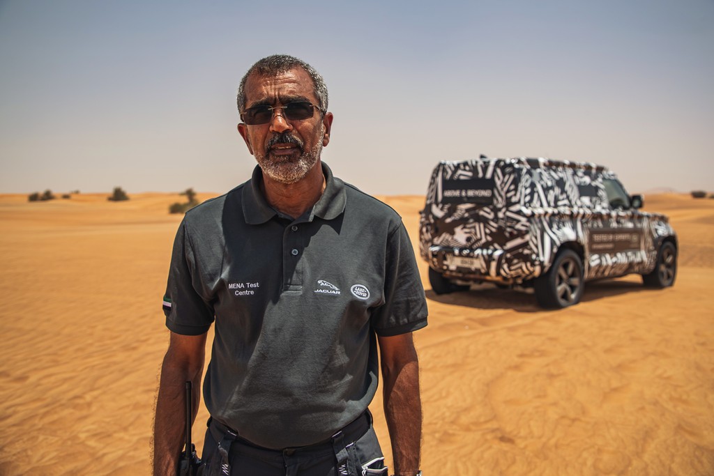 ESPECIALISTAS DA CRUZ VERMELHA LEVAM O PROTÓTIPO DO NOVO LAND ROVER DEFENDER AO LIMITE NO DESERTO PARA CELEBRAR RENOVAÇÃO DA PARCERIA DE 65 ANOS, foto 34
