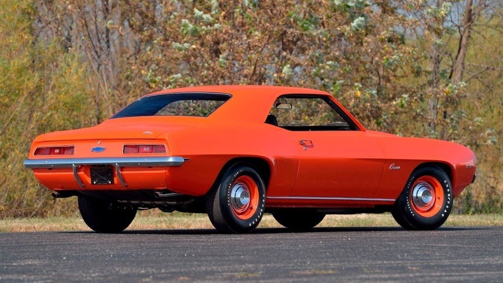 O BRUTAL CHEVROLET CAMARO ZL1 ORIGINAL CELEBRA OS SEUS 50 ANOS, foto 11