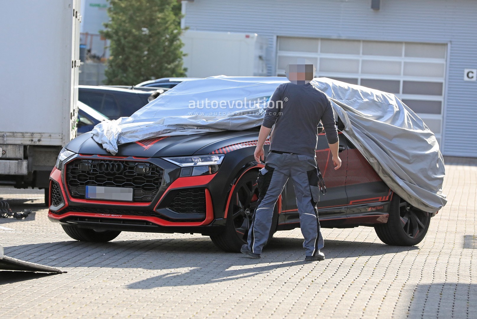 FUTURO AUDI RS Q8 ESTREIA DECORAÇÃO EM SUA PASSAGEM POR NÜRBURGRING, foto 3