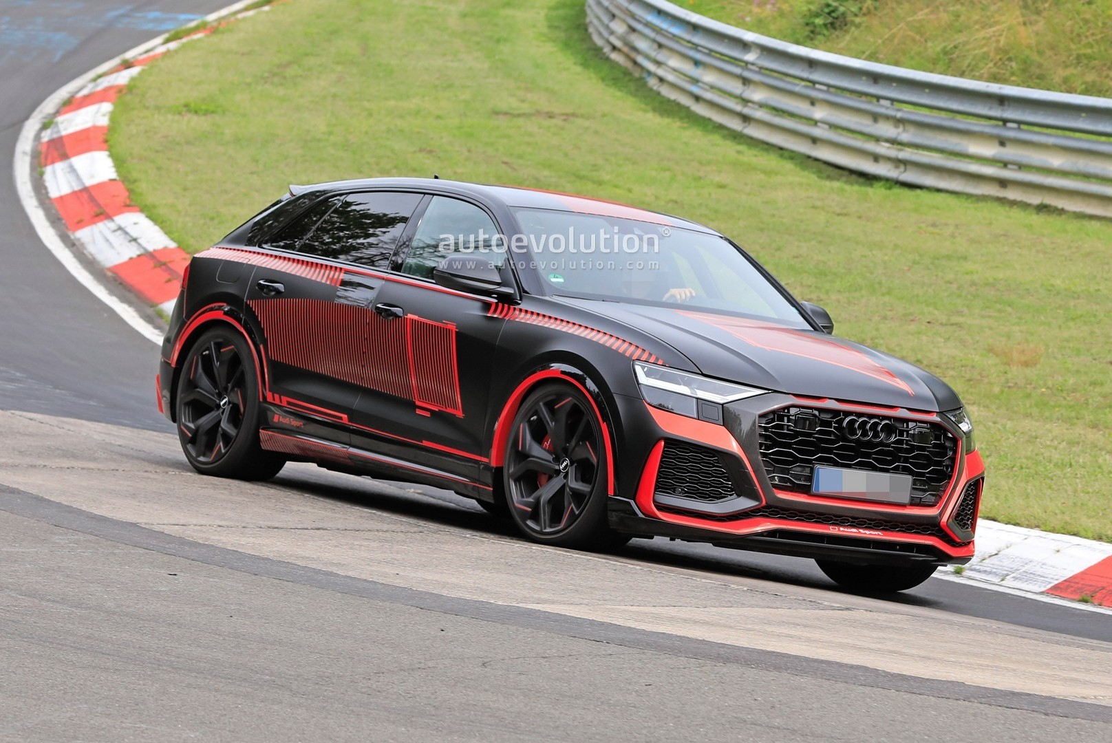 FUTURO AUDI RS Q8 ESTREIA DECORAÇÃO EM SUA PASSAGEM POR NÜRBURGRING, foto 8