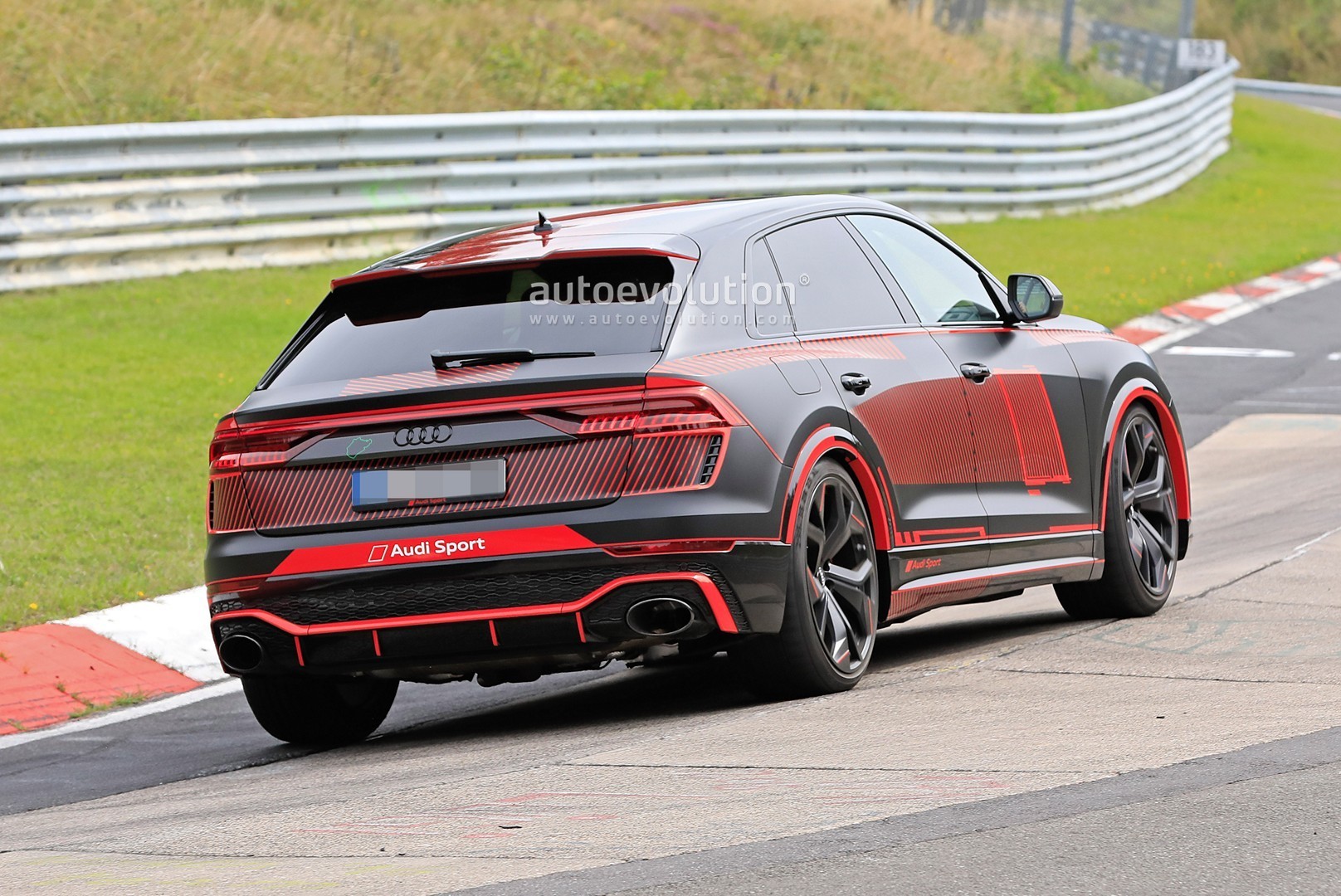 FUTURO AUDI RS Q8 ESTREIA DECORAÇÃO EM SUA PASSAGEM POR NÜRBURGRING, foto 12