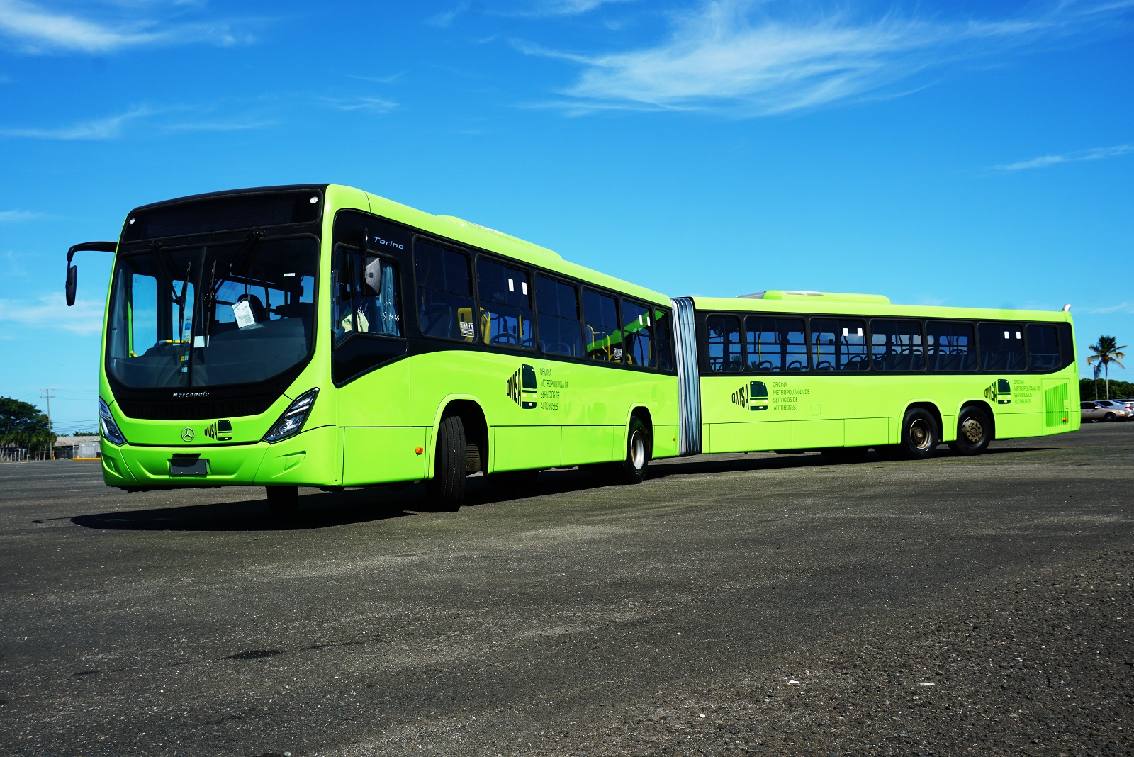 MERCEDES-BENZ ENTREGA 130 ÔNIBUS URBANOS PARA A REPÚBLICA DOMINICANA, foto 1