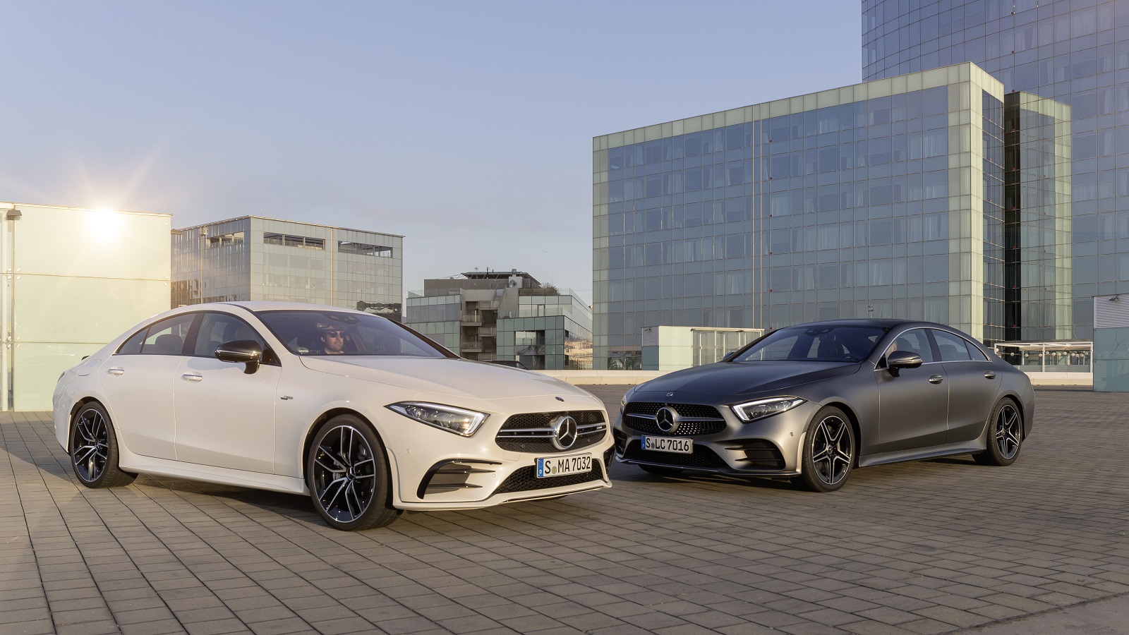 MERCEDES-BENZ CLS UNE DESIGN E TECNOLOGIA EM NOVA MOTORIZAÇÃO, foto 1