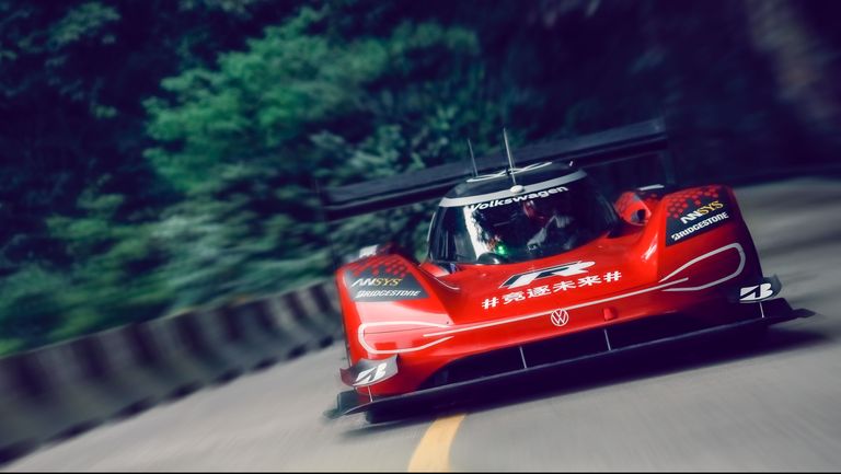 VOLKSWAGEN ID.R SOBE A ‘PORTA DO CÉU’ EM UM TEMPO RECORDE, foto 3