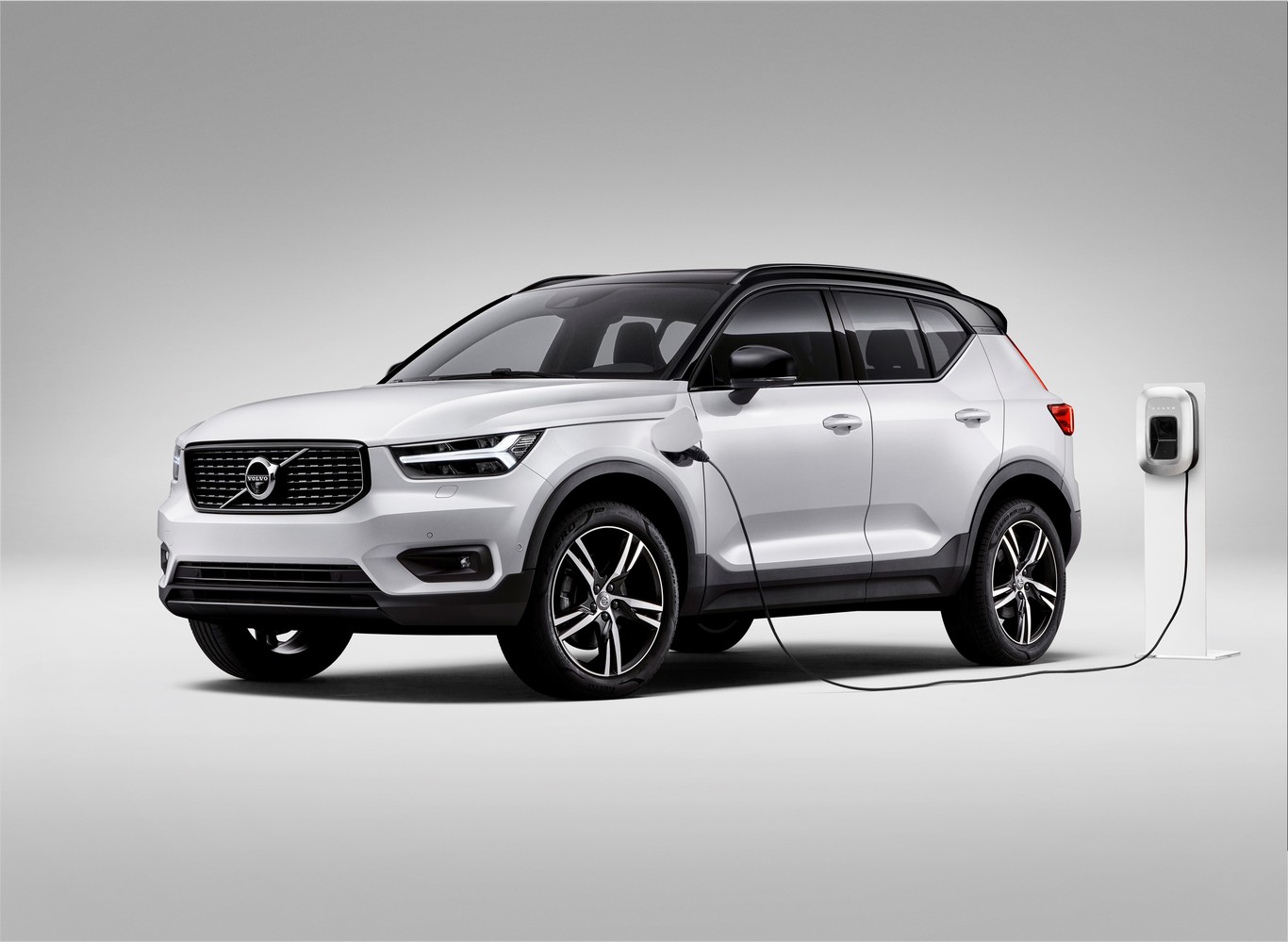 VOLVO XC40 T5 TWIN ENGINE: A VERSÃO PLUG-IN HYBRID QUE FALTAVA NA FAMÍLIA, foto 1