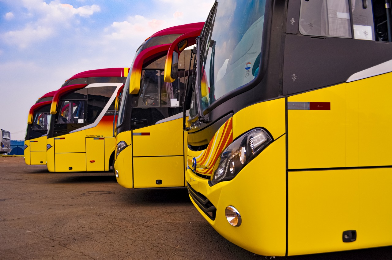 ROTAS DO HAITI GANHAM ÔNIBUS MERCEDES-BENZ APÓS 40 ANOS, foto 2