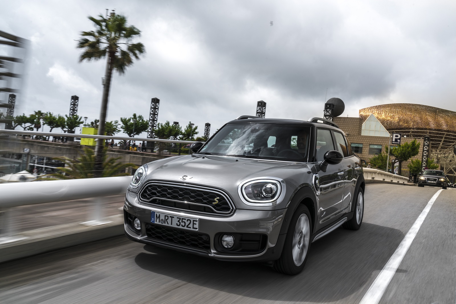 MAIS EFICIENTE: MINI COOPER S E COUNTRYMAN ALL4 GANHA NOVA BATERIA, foto 1