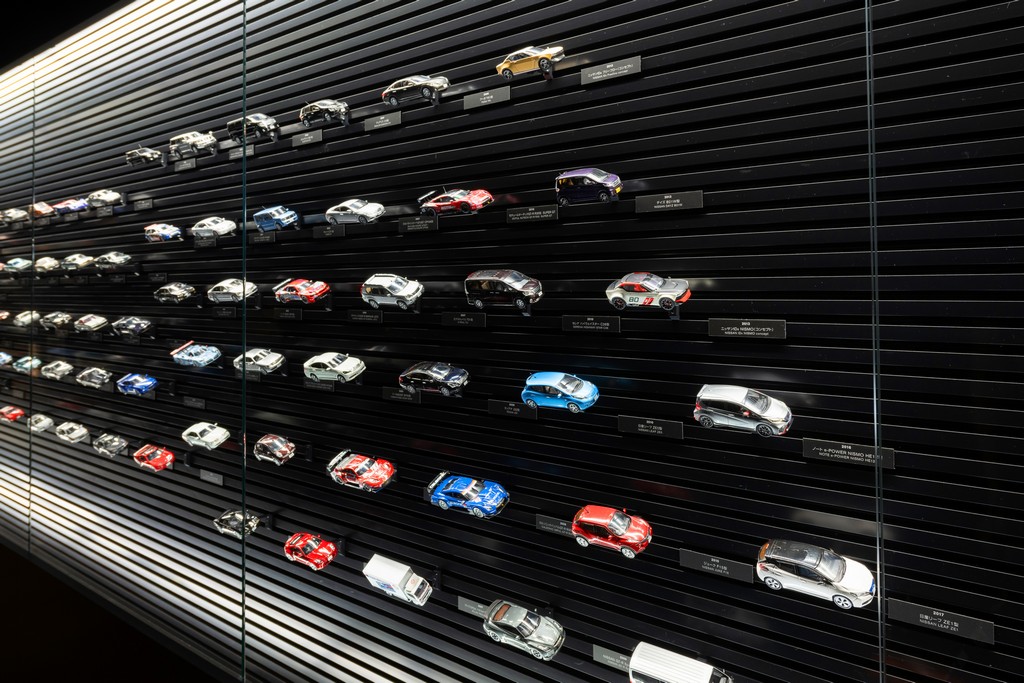 NISSAN MOSTRA SEUS CARROS HISTÓRICOS EM NOVA ÁREA DE EXIBIÇÃO PÚBLICA EM SUA SEDE GLOBAL, foto 7