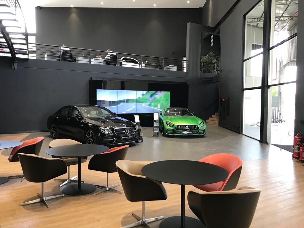 MERCEDES-BENZ REINAUGURA CONCESSIONÁRIO DE AUTOMÓVEIS EM SÃO PAULO COM NOVO CONCEITO DE ATENDIMENTO, foto 2