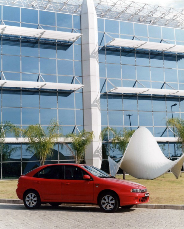 HÁ 20 ANOS, FIAT BRAVA CHEGAVA AO MERCADO BRASILEIRO, foto 4