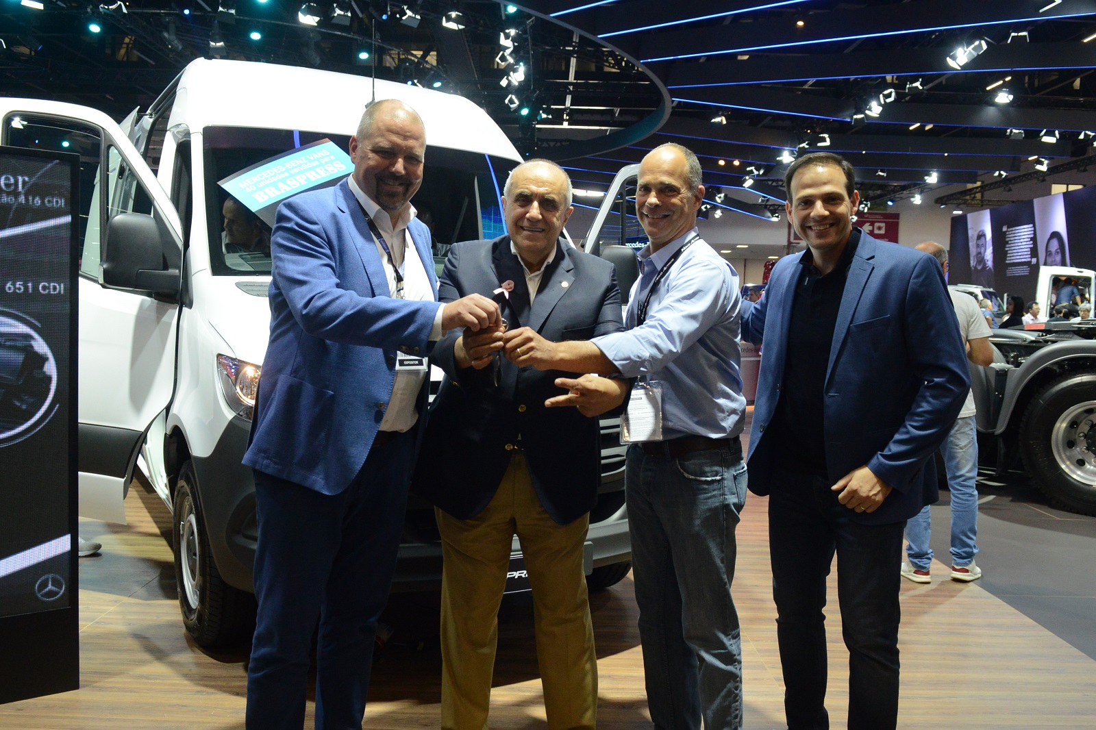 BRASPRESS ADQUIRE 40 FURGÕES DO NOVO MERCEDES-BENZ SPRINTER, foto 1