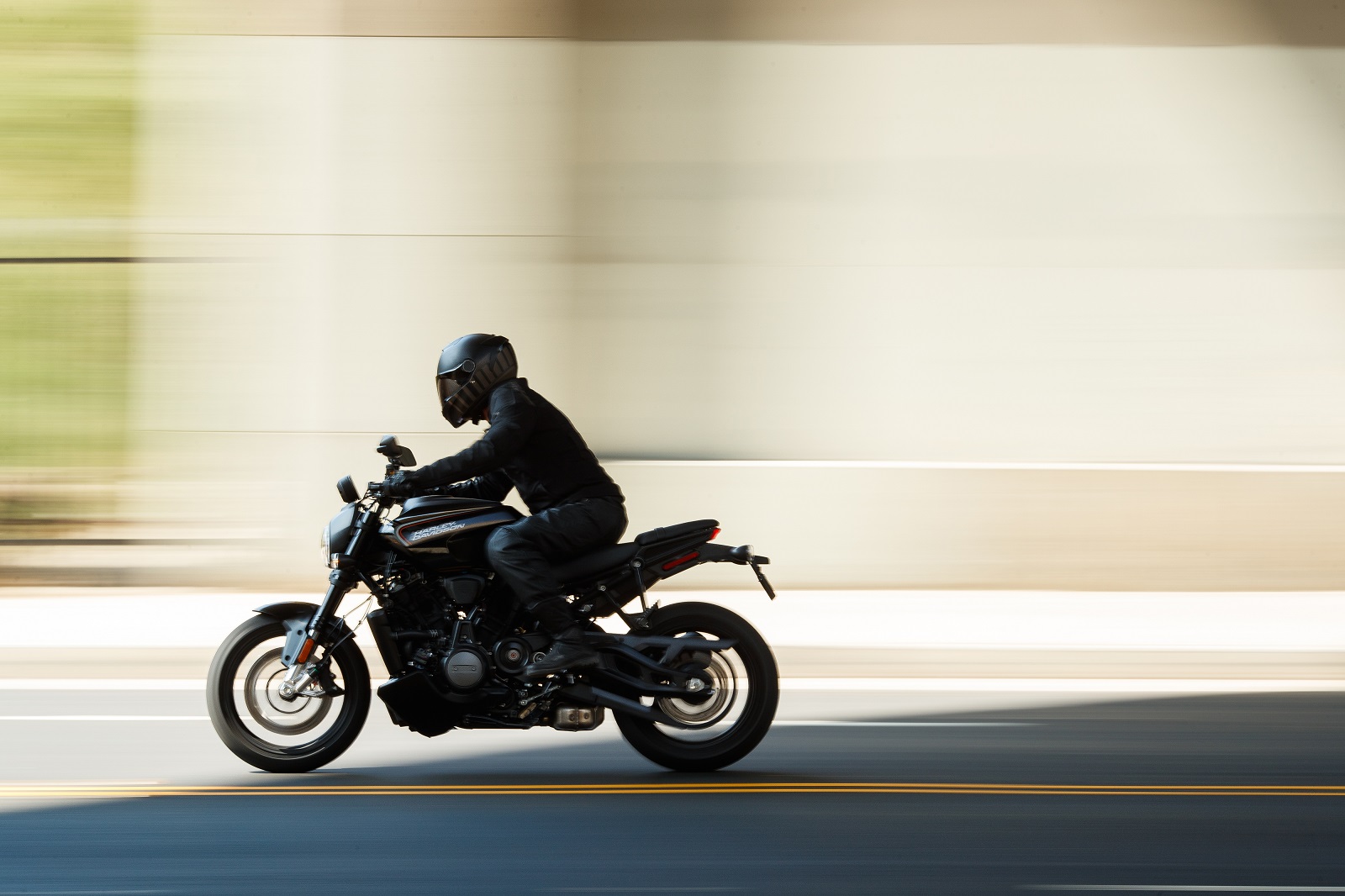PRIMEIROS MODELOS ADVENTURE TOURING E STREETFIGHTER DA HARLEY-DAVIDSON ESTREIAM COM OS NOVOS MOTORES REVOLUTION MAX, foto 2