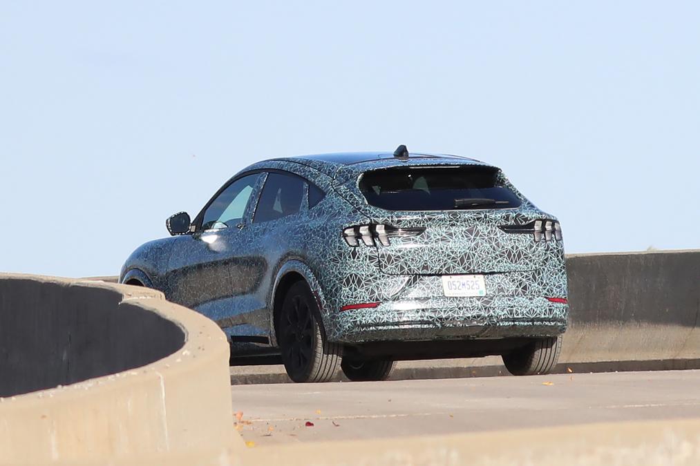 FORD MACH E PERDE CAMUFLAGEM E MOSTRA SEU VERDADEIRO ASPECTO, foto 5