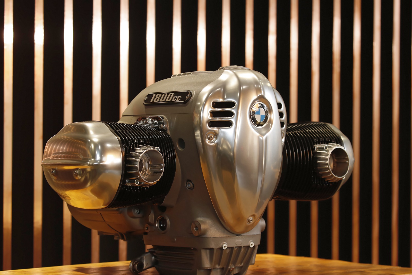 BMW MOTORRAD APRESENTA NOVO MOTOR ‘BIG BOXER’ DO CONCEITO R18, foto 1