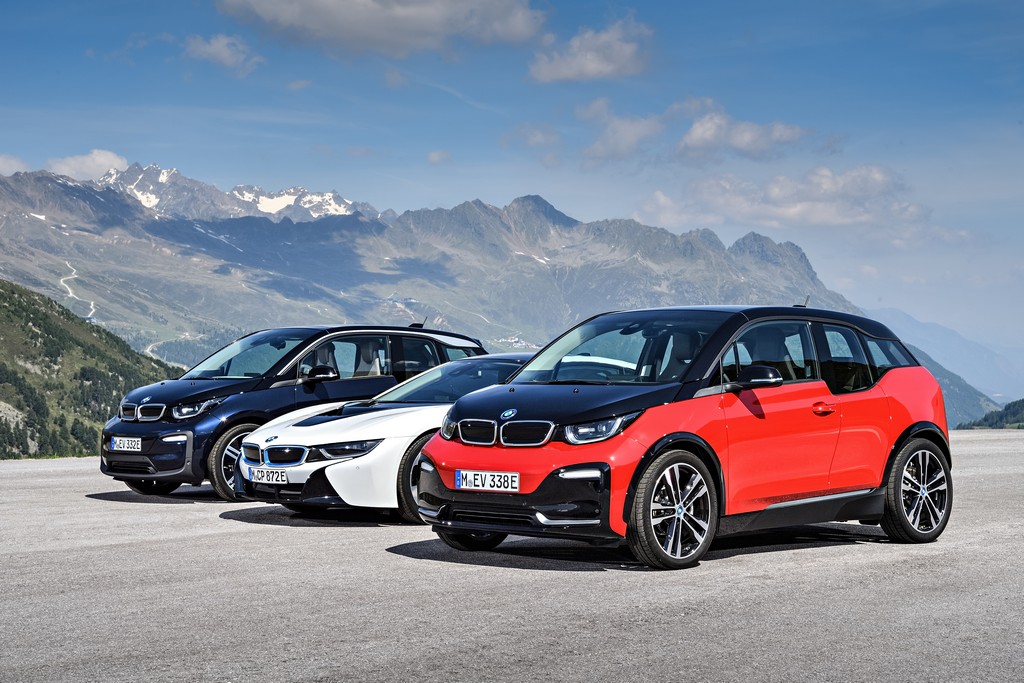 BMW GROUP ATINGE 180 PONTOS DE RECARGA PARA VEÍCULOS HÍBRIDOS E ELÉTRICOS NO BRASIL, foto 3