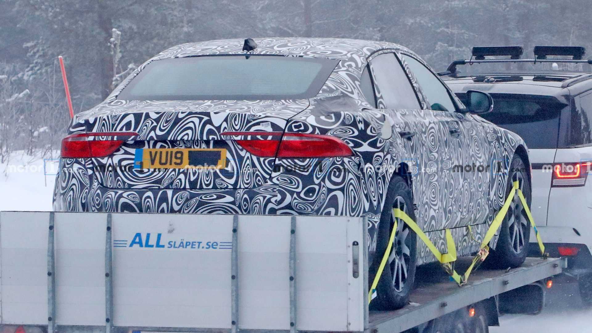SURGEM AS PRIMEIRAS FOTOS FLAGRANTES DO JAGUAR XJ ELÉTRICO EM TESTES DE INVERNO, foto 8
