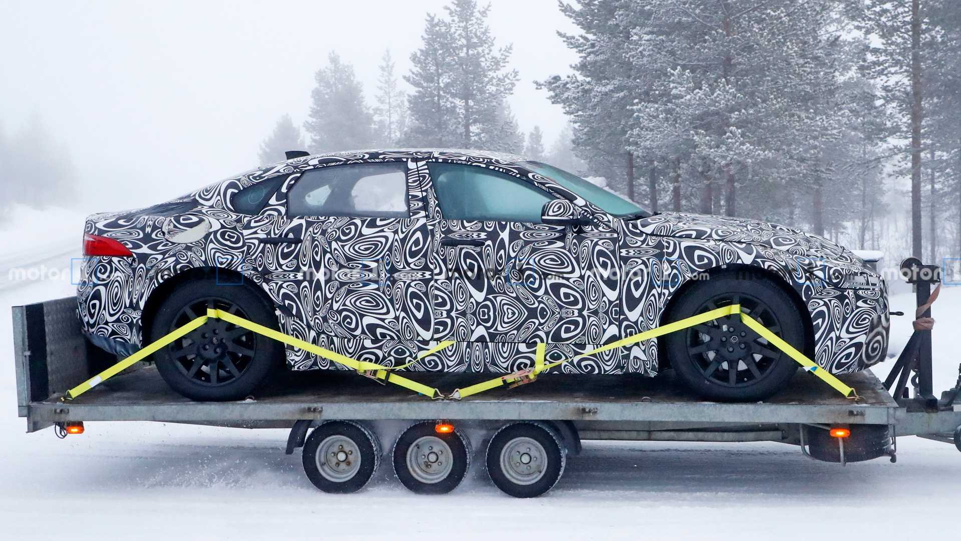 SURGEM AS PRIMEIRAS FOTOS FLAGRANTES DO JAGUAR XJ ELÉTRICO EM TESTES DE INVERNO, foto 17