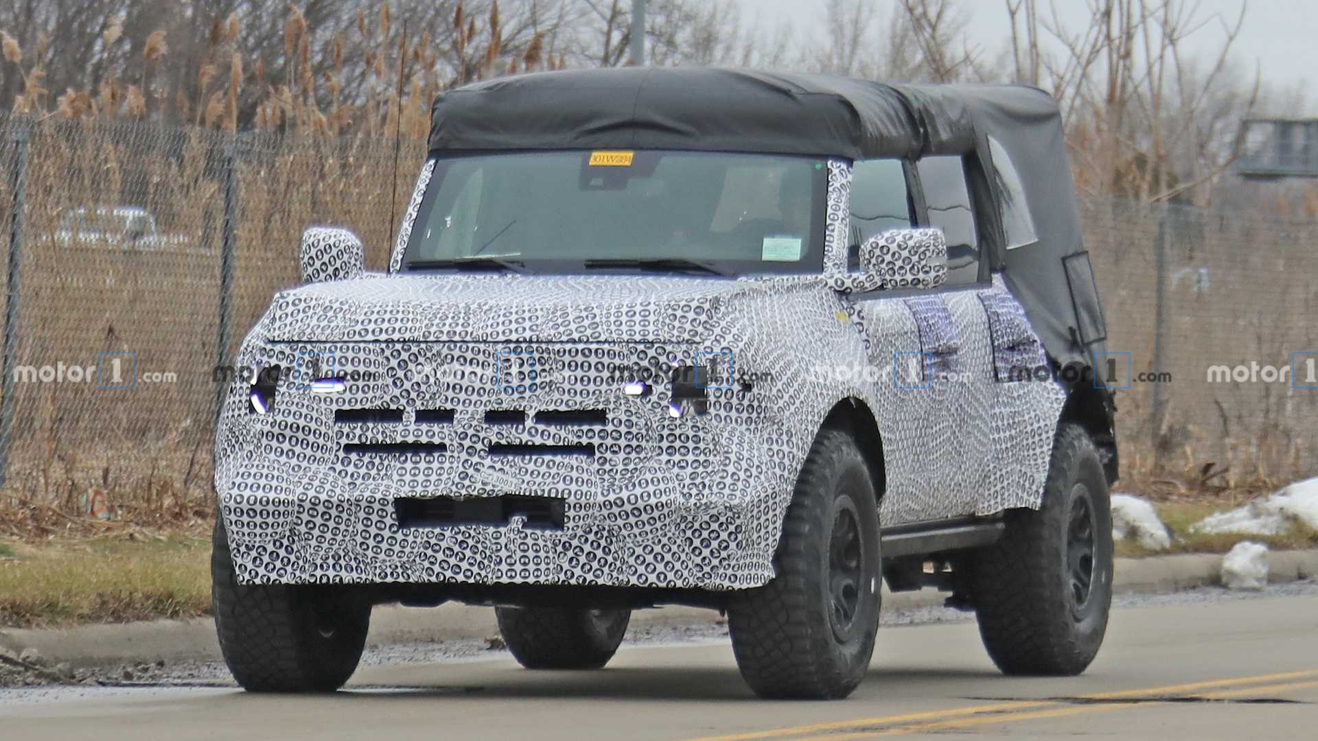 IMAGENS FLAGRANTES MOSTRAM O FORD BRONCO COM UM ASPECTO OFF-ROAD SIMILAR AO RAPTOR, foto 2