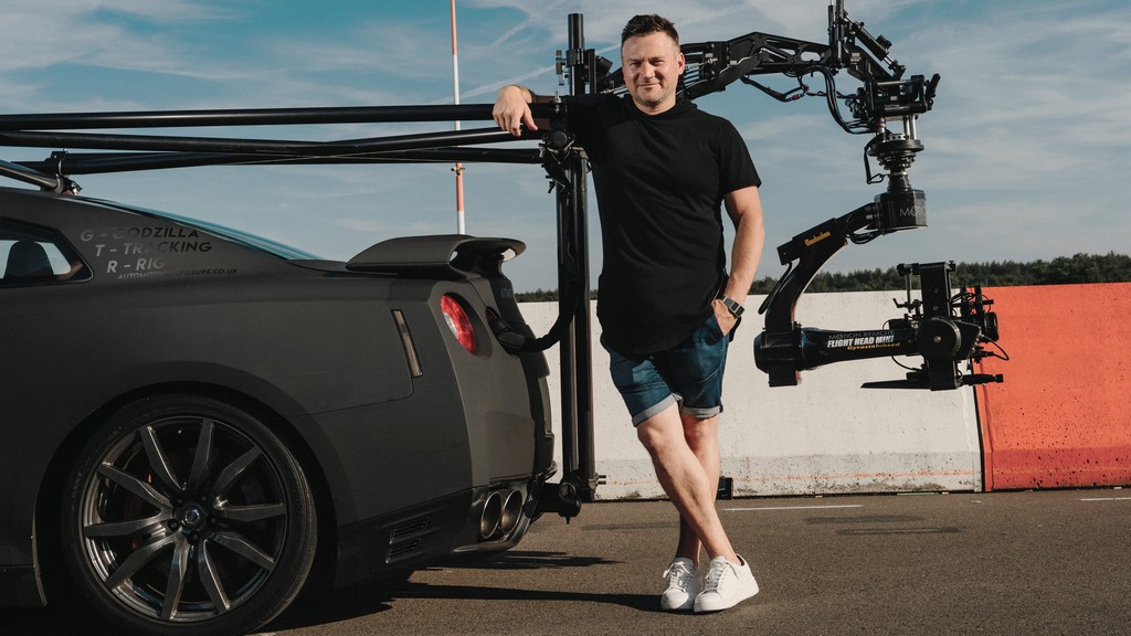 QUAL O ÚNICO CARRO CAPAZ DE FILMAR O GT-R NISMO 2020? SOMENTE OUTRO GT-R, foto 10