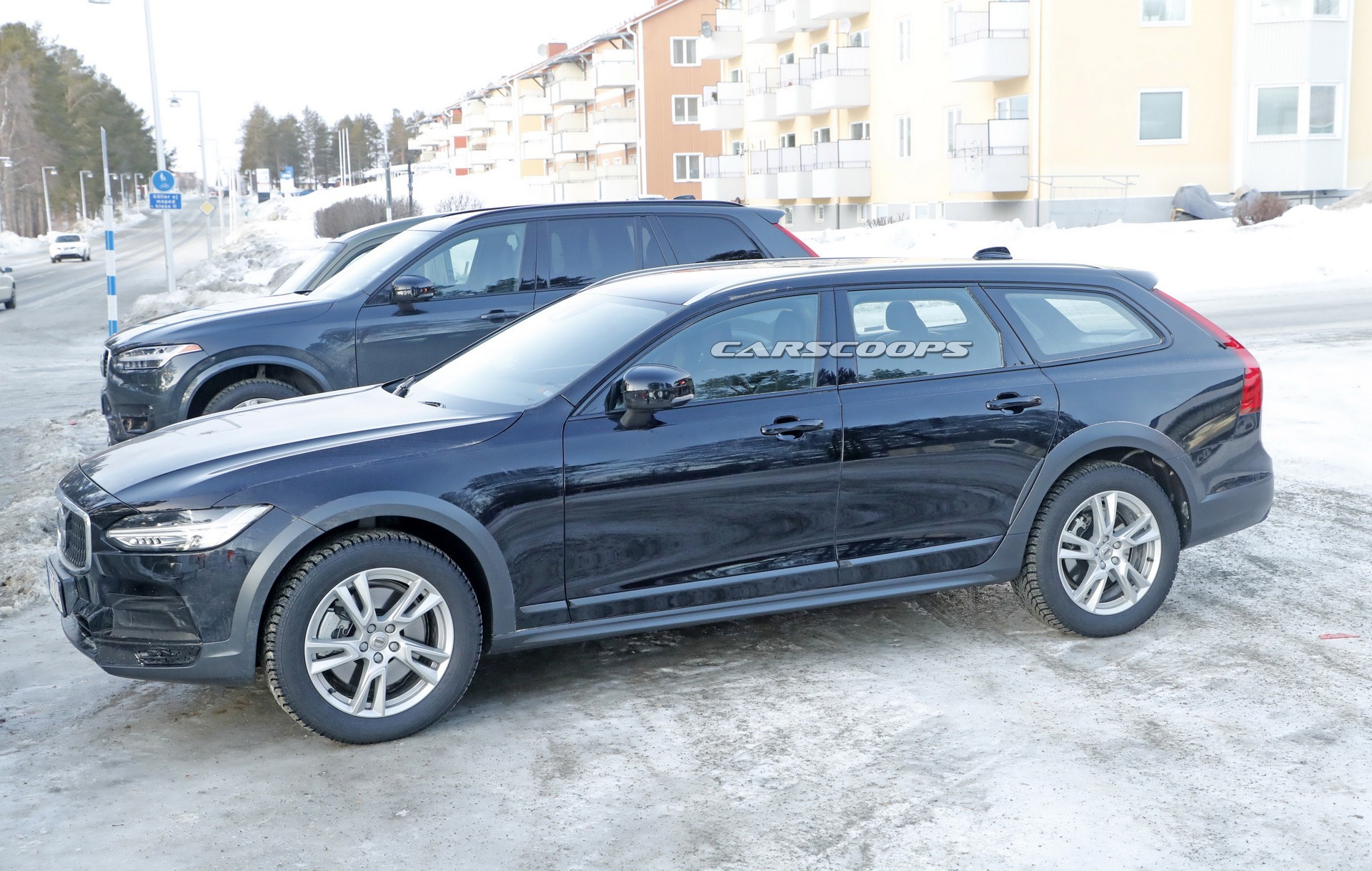 NOVO VOLVO V90 CROSS COUNTRY 2021 SURGE EM DETALHES EM FOTOS FLAGRANTES, foto 9