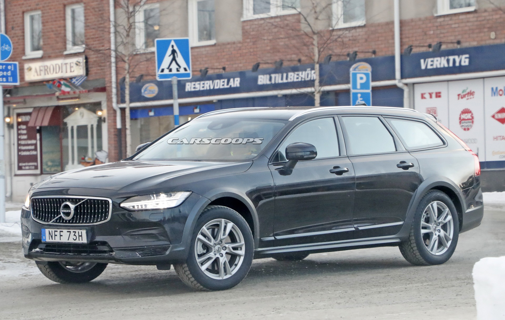 NOVO VOLVO V90 CROSS COUNTRY 2021 SURGE EM DETALHES EM FOTOS FLAGRANTES, foto 10