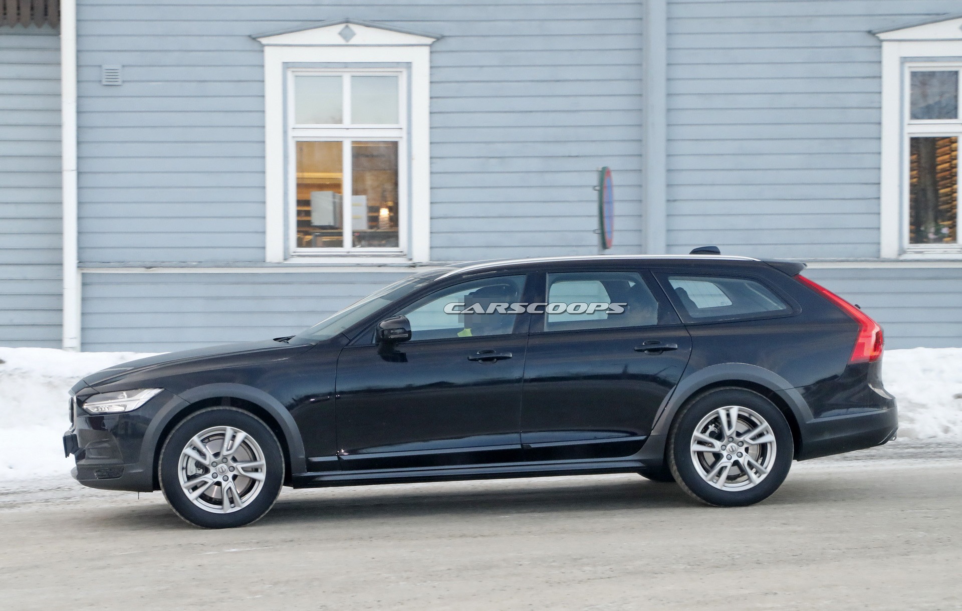 NOVO VOLVO V90 CROSS COUNTRY 2021 SURGE EM DETALHES EM FOTOS FLAGRANTES, foto 12