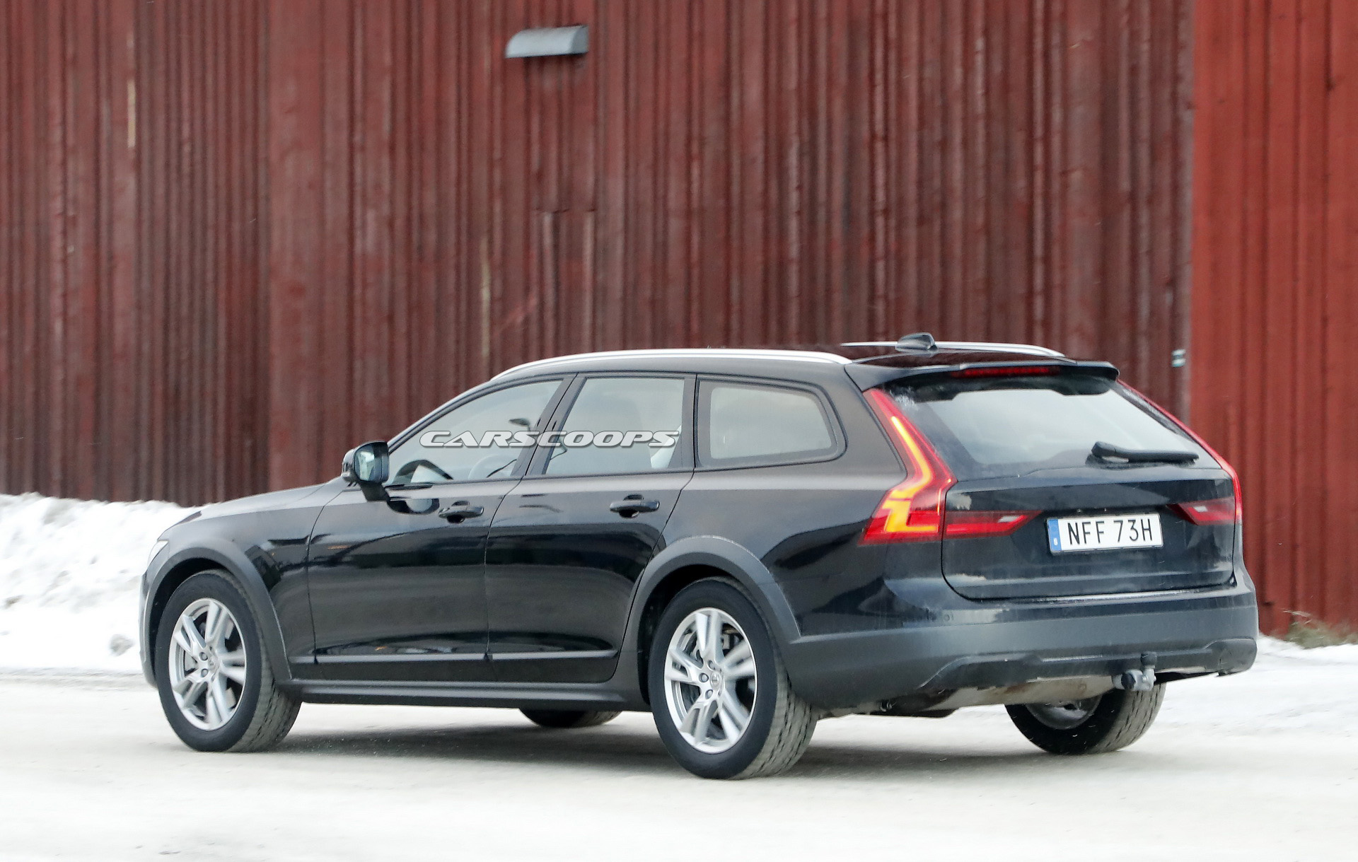 NOVO VOLVO V90 CROSS COUNTRY 2021 SURGE EM DETALHES EM FOTOS FLAGRANTES, foto 13