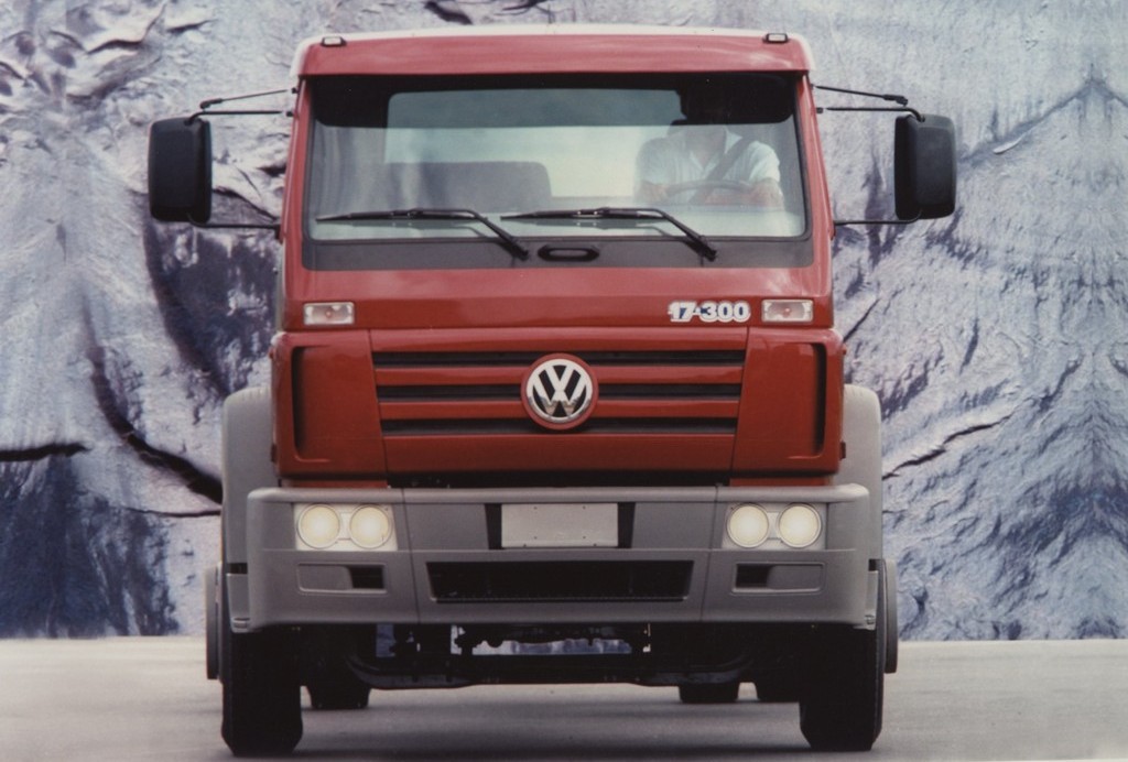 SÉRIE 2000 DE CAMINHÕES VOLKSWAGEN: HÁ 20 ANOS, O PRIMEIRO SUCESSO EM RESENDE (RJ), foto 2