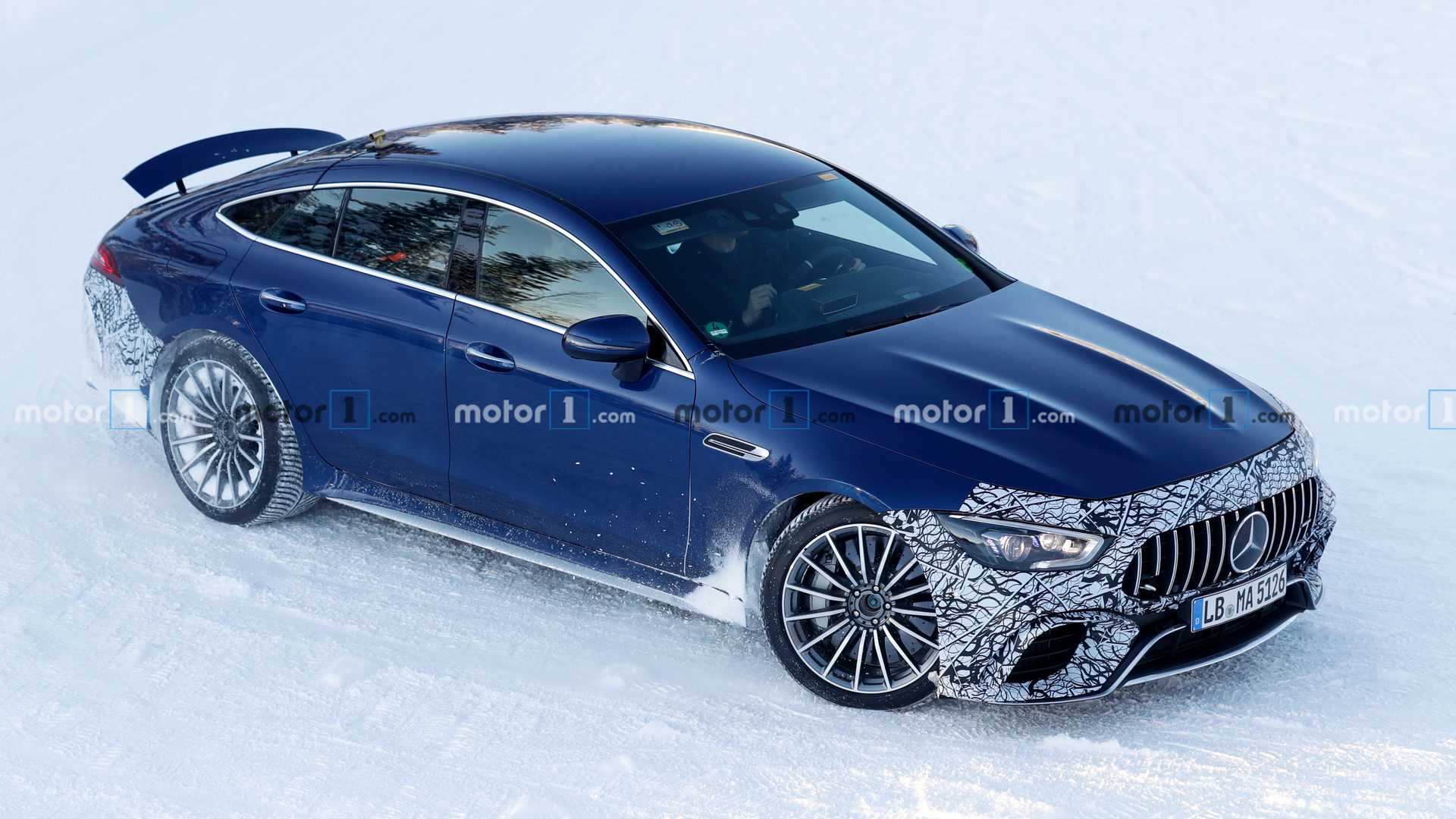 NOVO MERCEDES-AMG GT 73 4 PORTAS HÍBRIDO JÁ ESTÁ SENDO TESTADO NA NEVE, foto 5