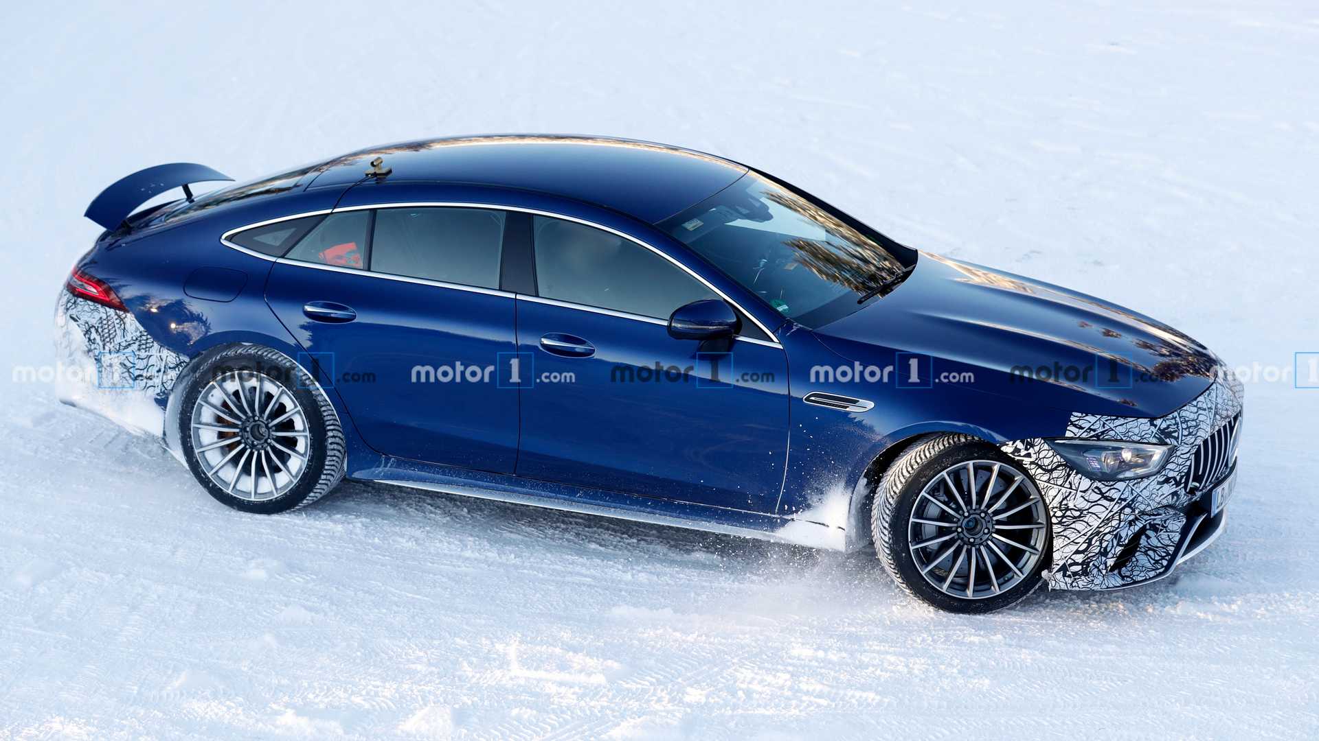 NOVO MERCEDES-AMG GT 73 4 PORTAS HÍBRIDO JÁ ESTÁ SENDO TESTADO NA NEVE, foto 6