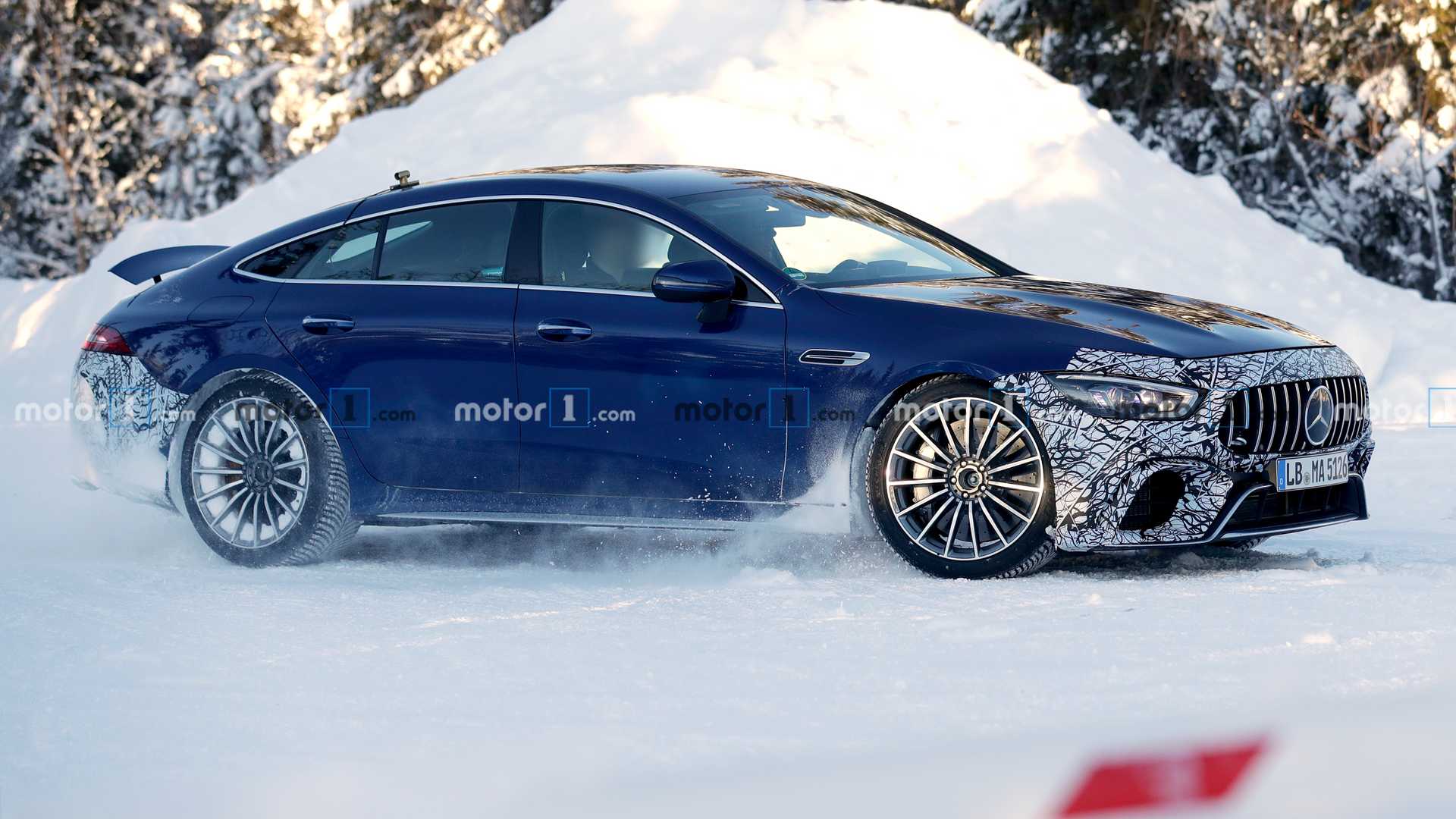 NOVO MERCEDES-AMG GT 73 4 PORTAS HÍBRIDO JÁ ESTÁ SENDO TESTADO NA NEVE, foto 8