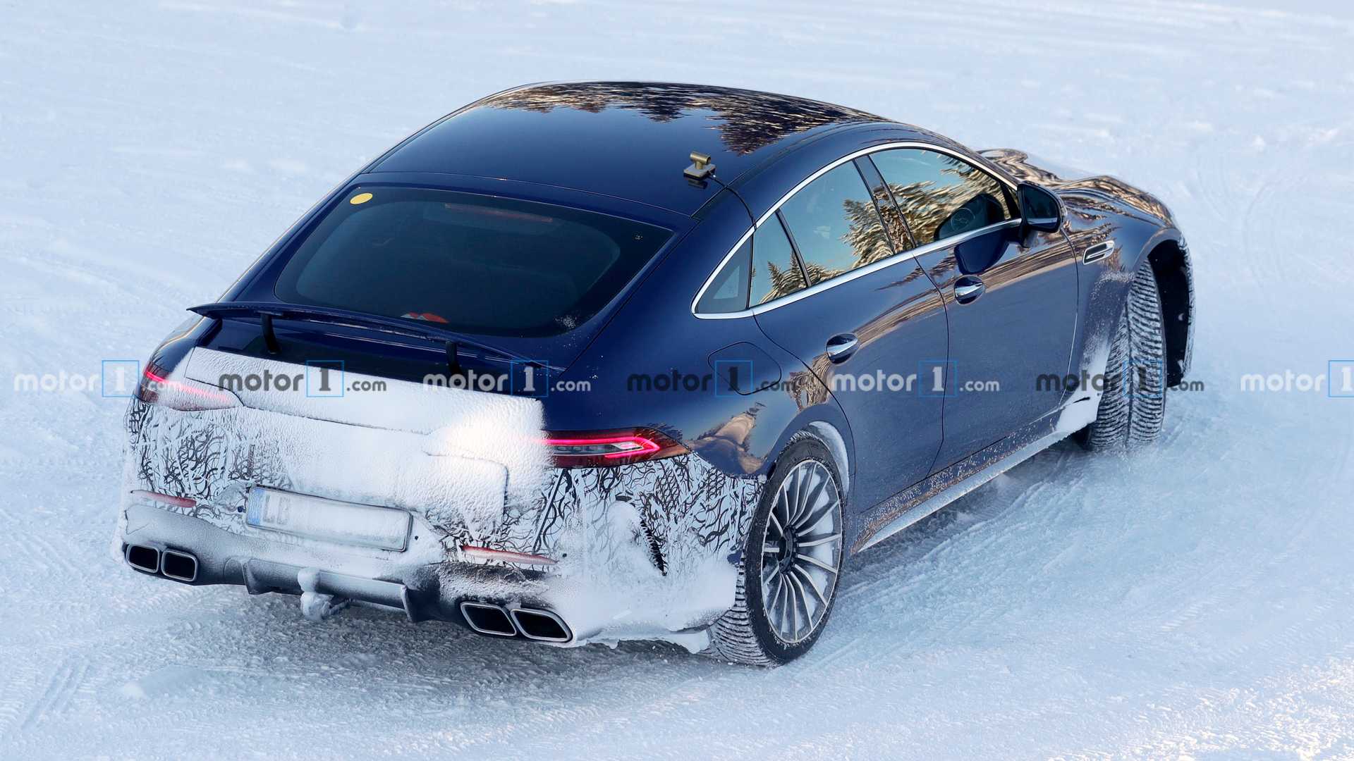 NOVO MERCEDES-AMG GT 73 4 PORTAS HÍBRIDO JÁ ESTÁ SENDO TESTADO NA NEVE, foto 16