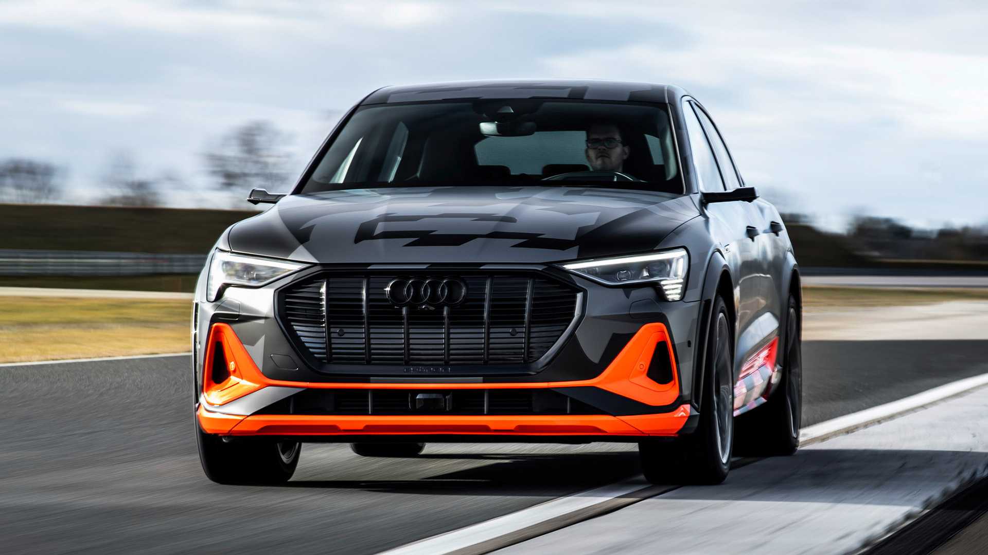 AUDI E-TRON S E E-TRON S SPORTBACK: DUAS VERSÕES ESPORTIVAS DE POTÊNCIA ELÉTRICA BRUTA, foto 12