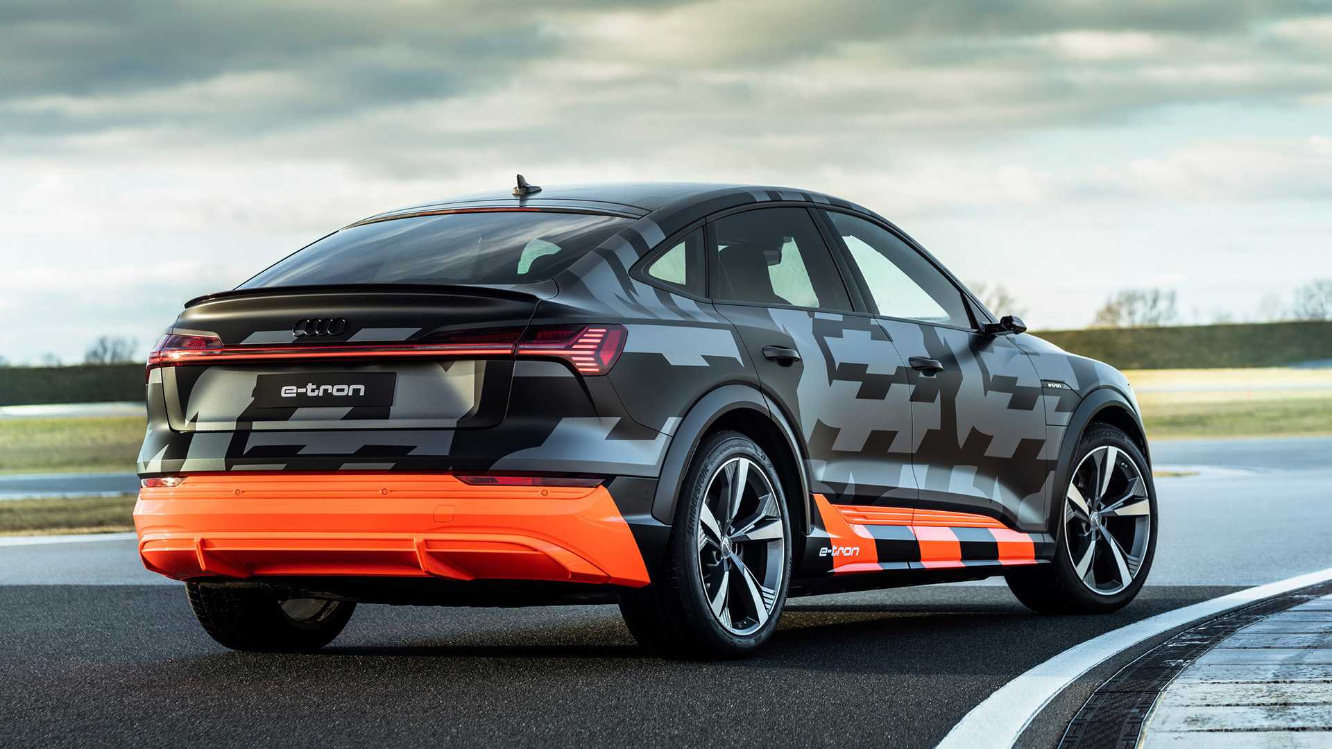 AUDI E-TRON S E E-TRON S SPORTBACK: DUAS VERSÕES ESPORTIVAS DE POTÊNCIA ELÉTRICA BRUTA, foto 17