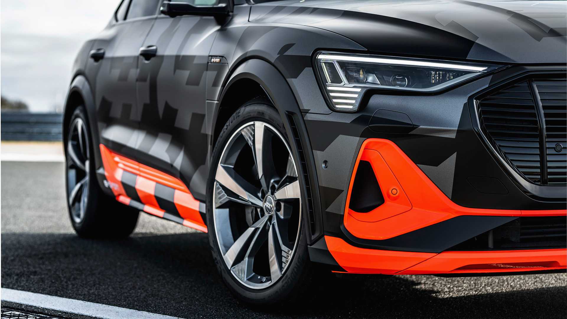 AUDI E-TRON S E E-TRON S SPORTBACK: DUAS VERSÕES ESPORTIVAS DE POTÊNCIA ELÉTRICA BRUTA, foto 24