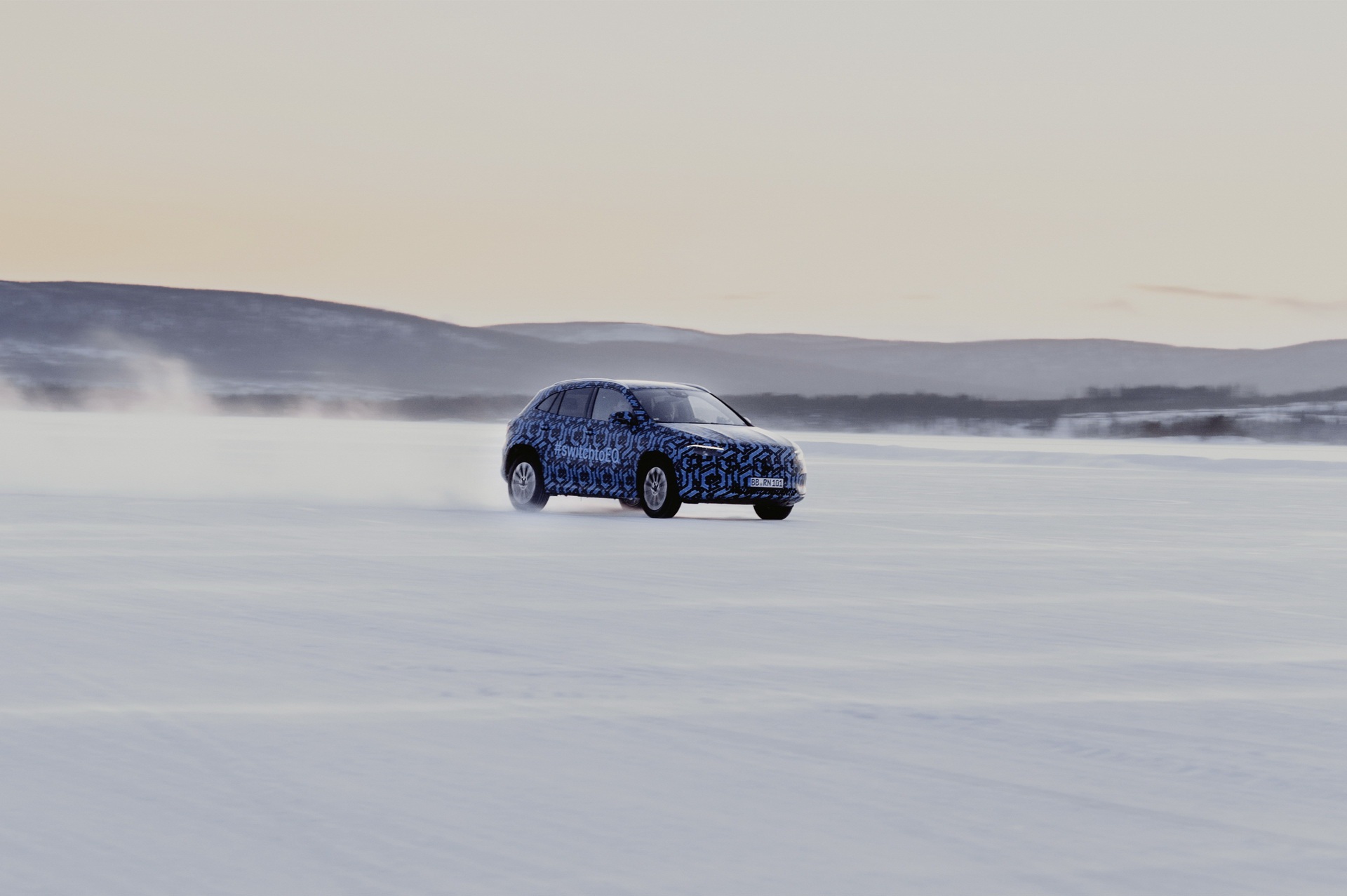 MERCEDES-BENZ NOS APROXIMA DO DESENVOLVIMENTO DO EQA, SEU PRÓXIMO CARRO ELÉTRICO, foto 6