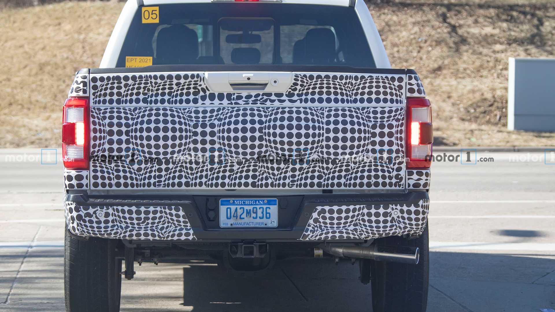 FUTURO FORD F-150 2021 MOSTRA PELA PRIMEIRA VEZ A SUA NOVA FRENTE, foto 10