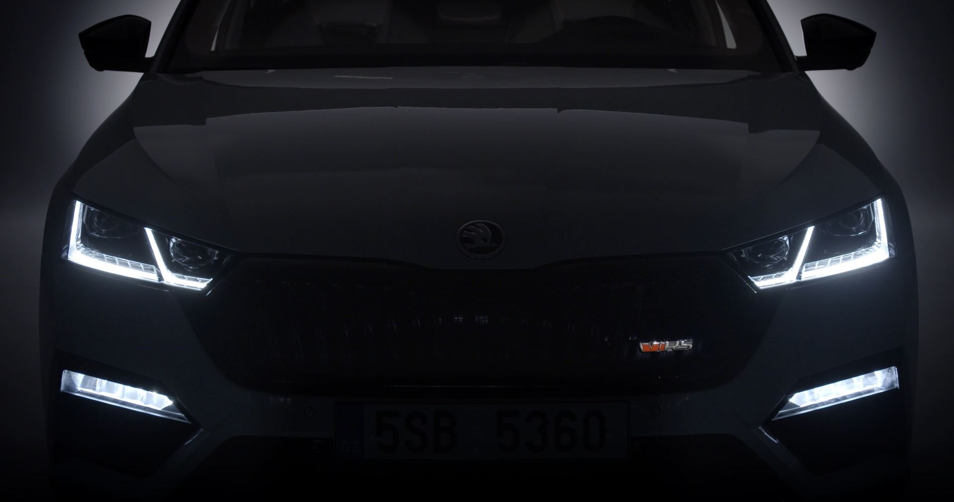 SKODA CONFIRMA A MECÂNICA HÍBRIDA DE 245 CV DO NOVO OCTAVIA RS iV, foto 1