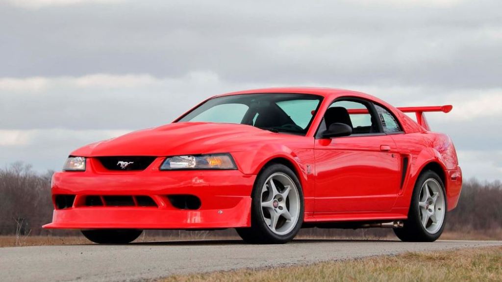UM FORD MUSTANG SVT COBRA R 2000 COM SOMENTE 772 KM SERÁ LEILOADO NOS ESTADOS UNIDOS, foto 2