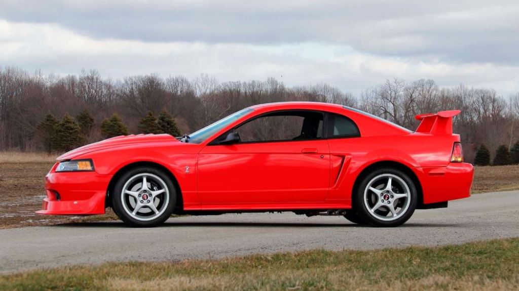 UM FORD MUSTANG SVT COBRA R 2000 COM SOMENTE 772 KM SERÁ LEILOADO NOS ESTADOS UNIDOS, foto 4