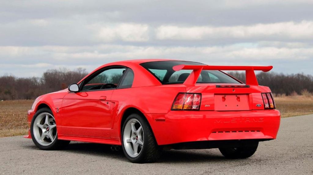 UM FORD MUSTANG SVT COBRA R 2000 COM SOMENTE 772 KM SERÁ LEILOADO NOS ESTADOS UNIDOS, foto 6