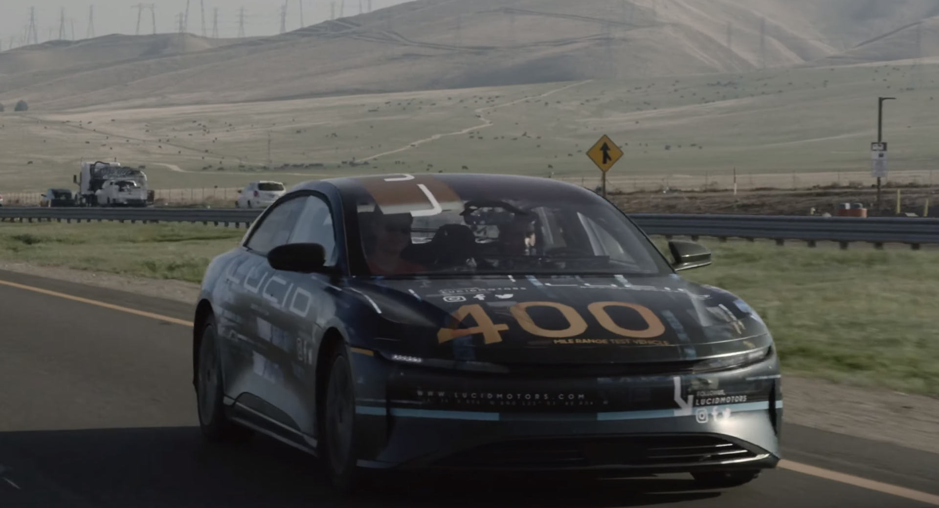 LUCID MOTORS: PROTÓTIPO RODA 644 KM COM APENAS UMA CARGA DE BATERIA, foto 1